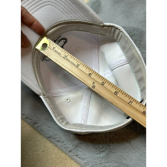 Northern Illinois University NIU Under Armour Huskies White Flex Baseball Cap - Picture 8 of 10